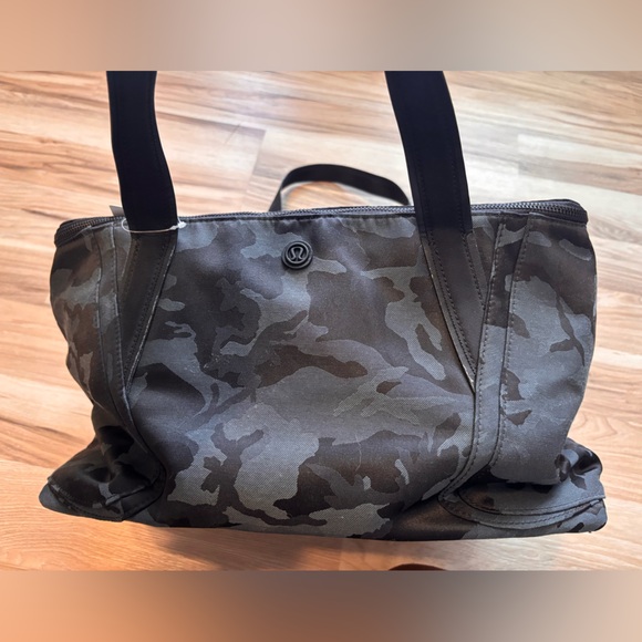 uppababy vista loic 2018 / 2019 RumbleSeat - Color:Youth Bluetooth Storm Green Vgv-902 Carbon Fiber Adv BC (Used)